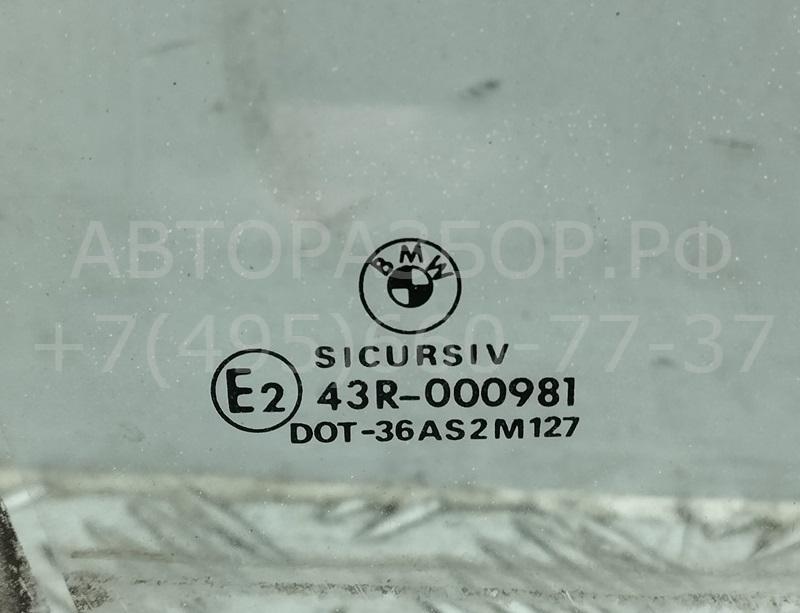 Стекло двери передней правой