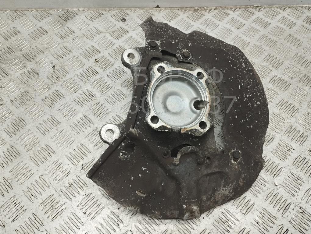 Кулак поворотный передний правый