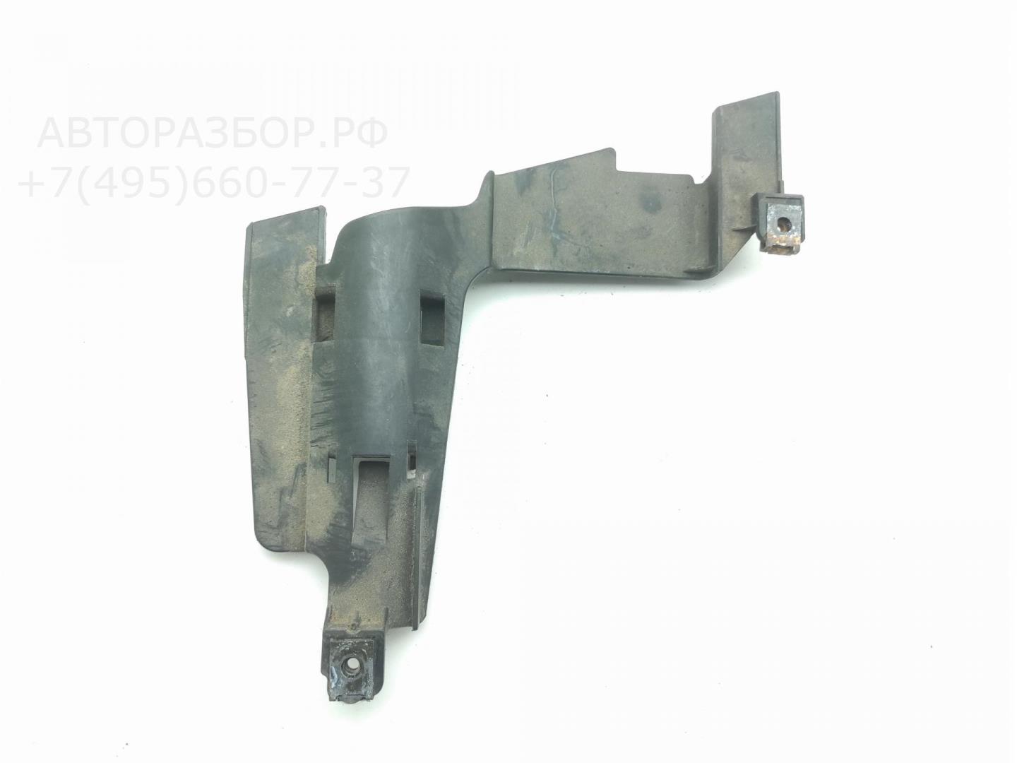 Крепеж фары