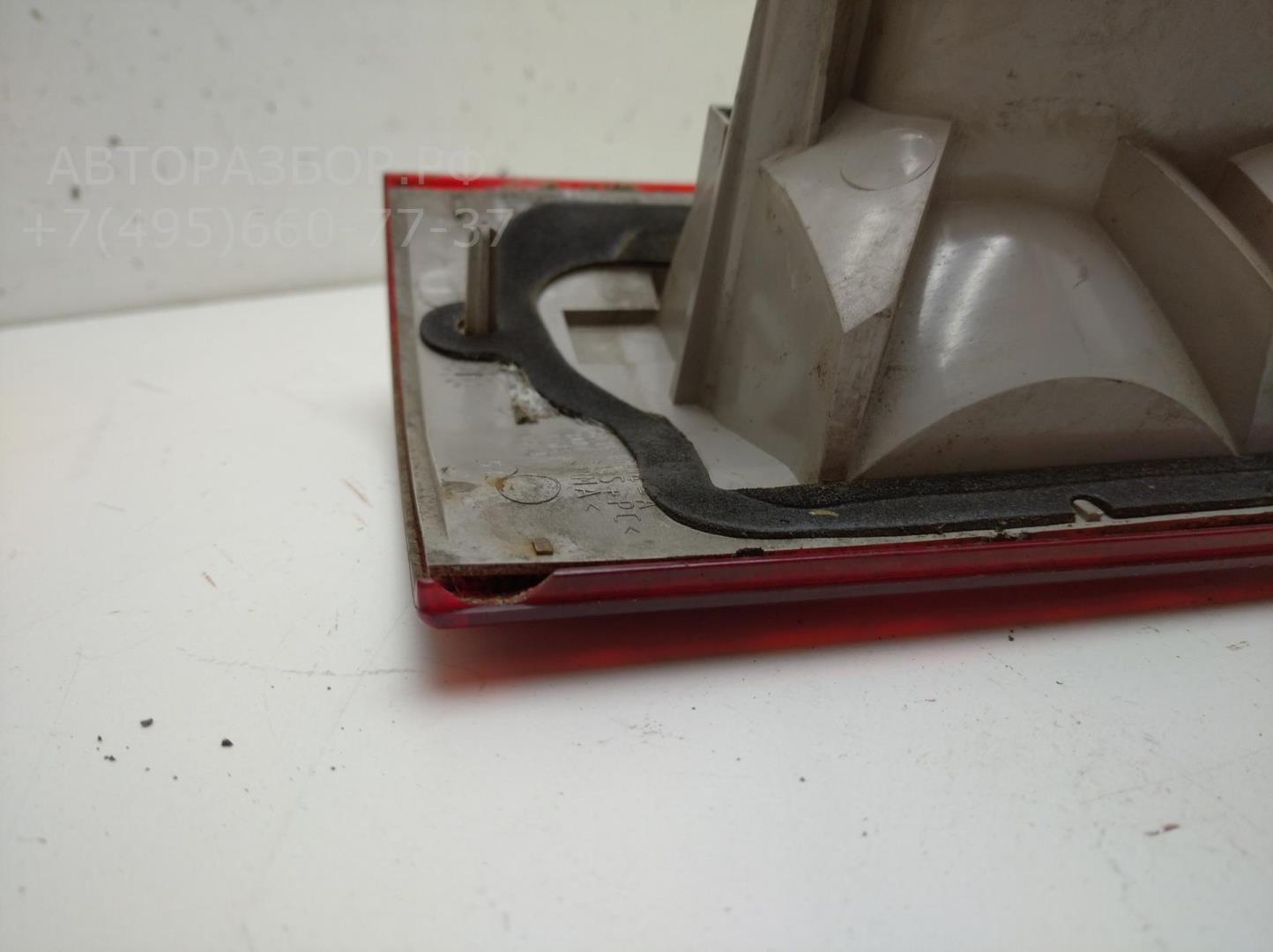 Фонарь задний правый