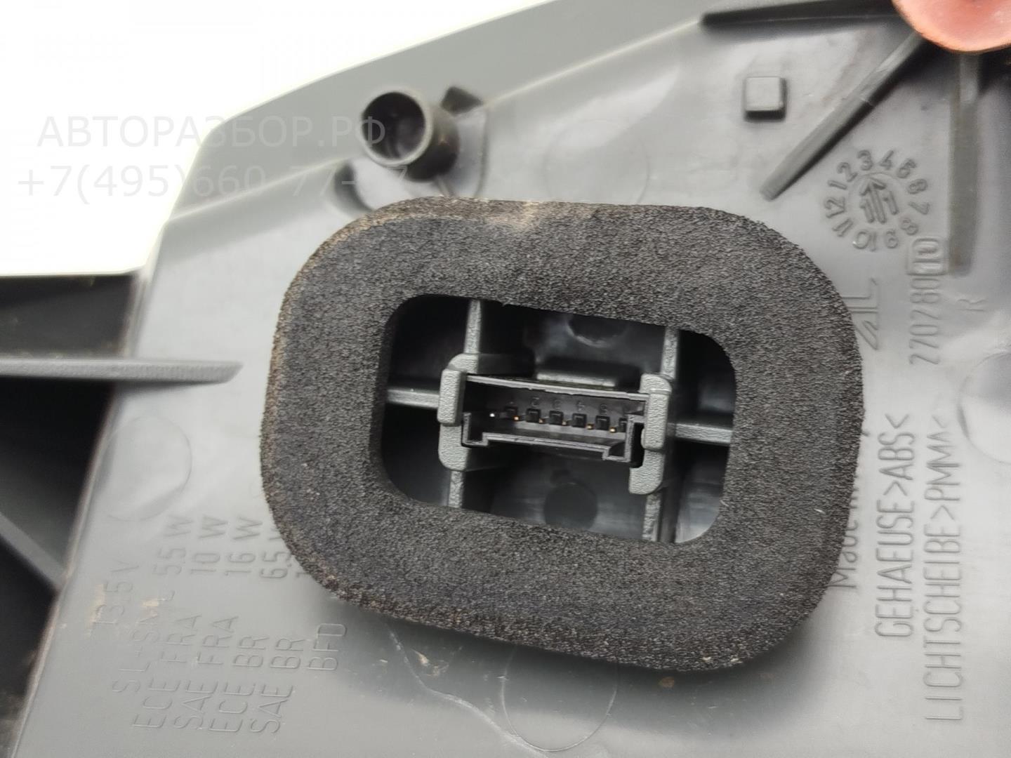 Фонарь задний правый