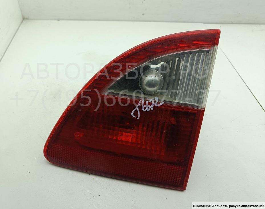 Фонарь задний внутренний правый