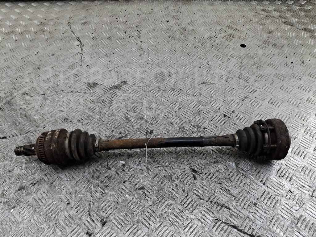 Полуось задняя