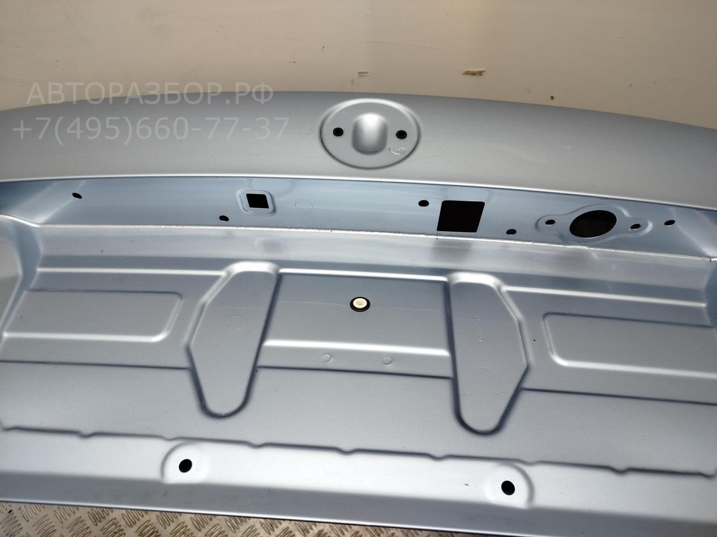 Дверь багажника