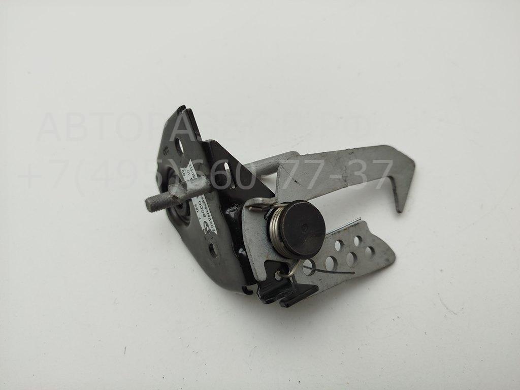 Замок капота