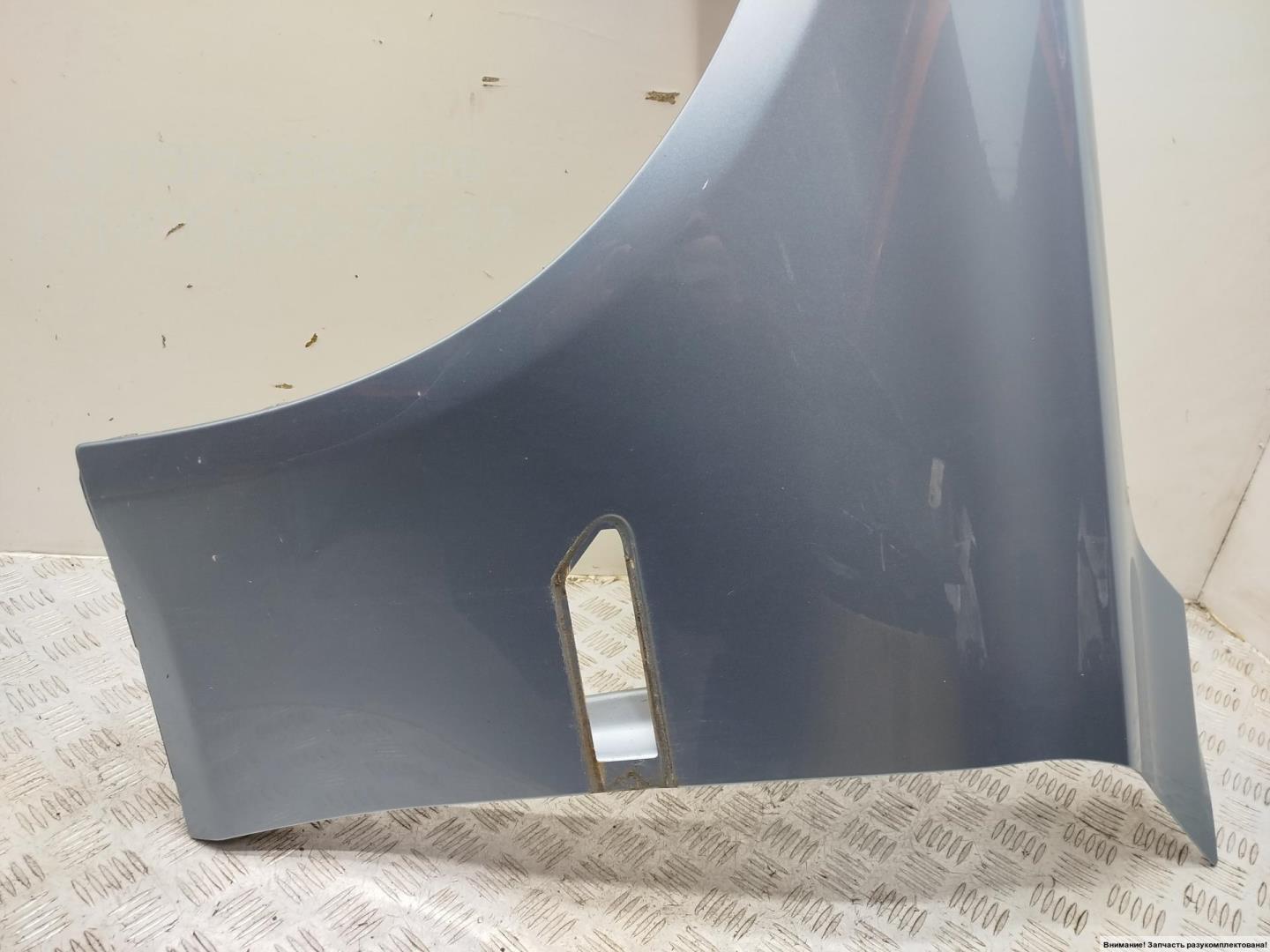 Крыло переднее левое