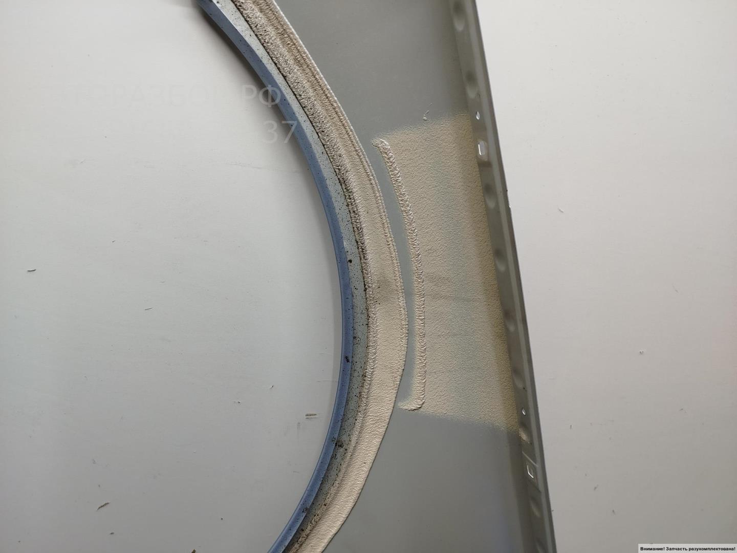 Крыло переднее правое