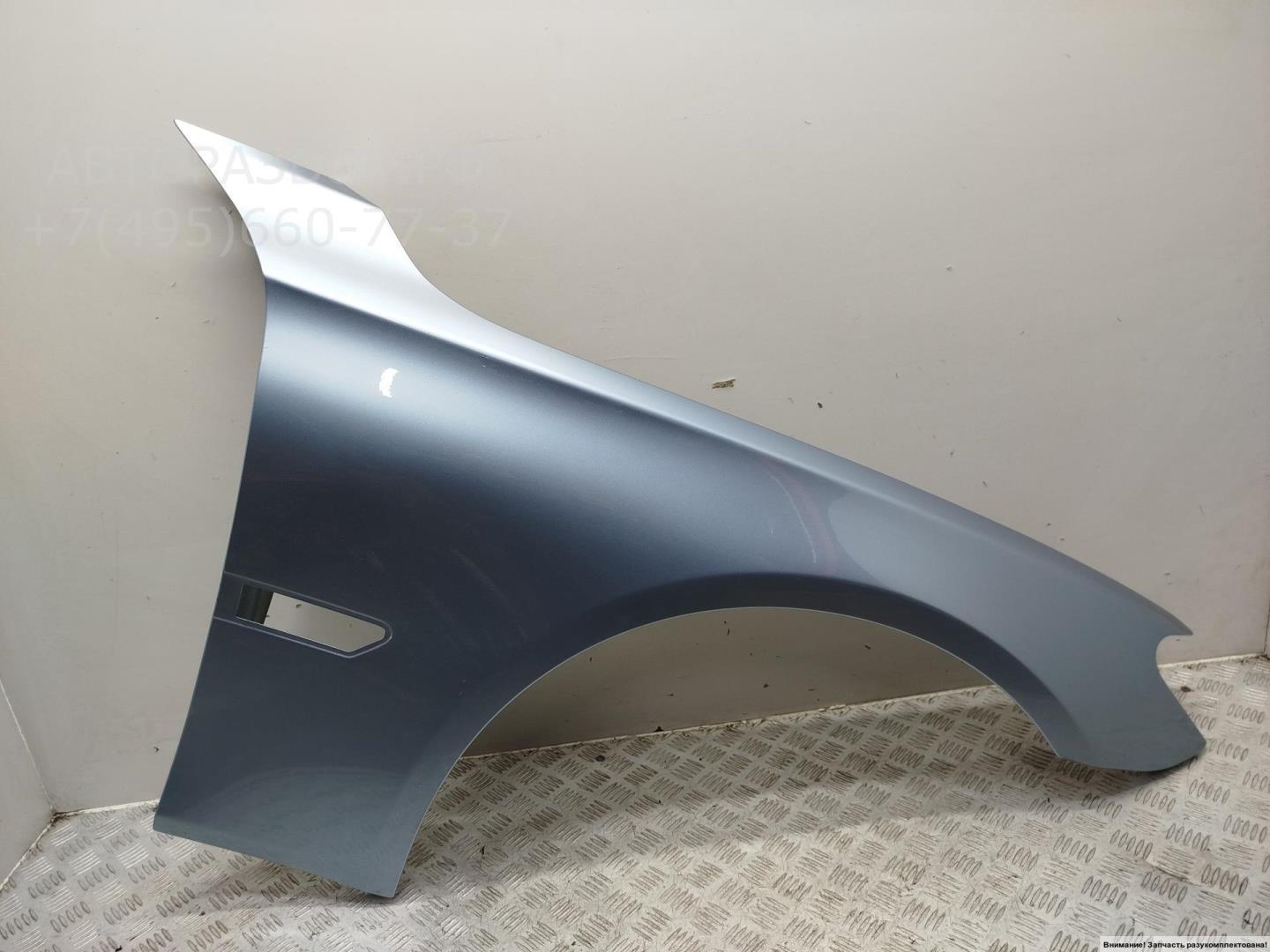 Крыло переднее правое