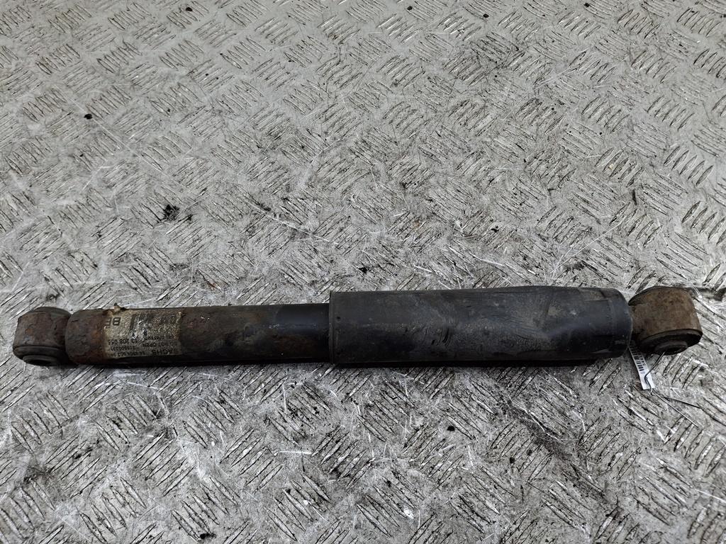 Амортизатор задний правый