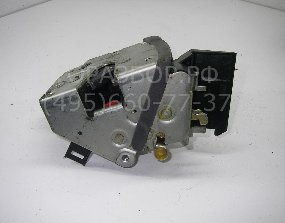 Замок двери задней левой