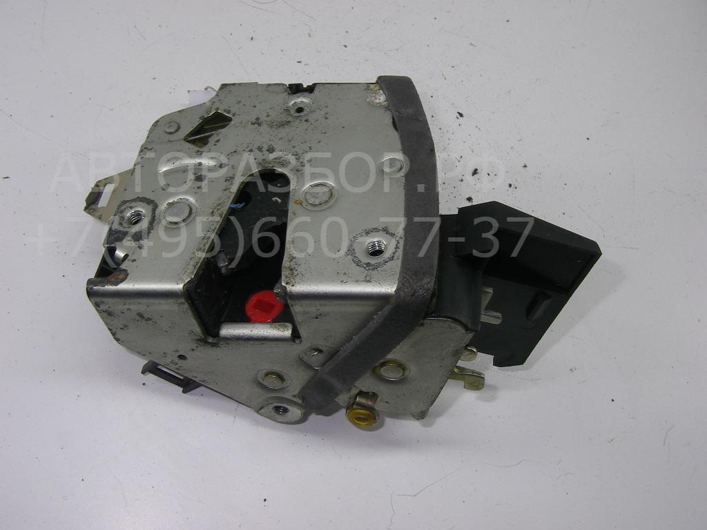 Замок двери задней левой