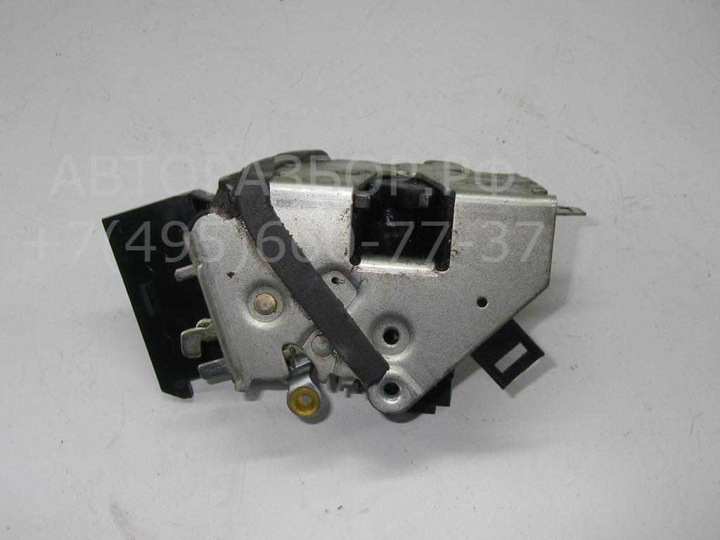 Замок двери передней правой