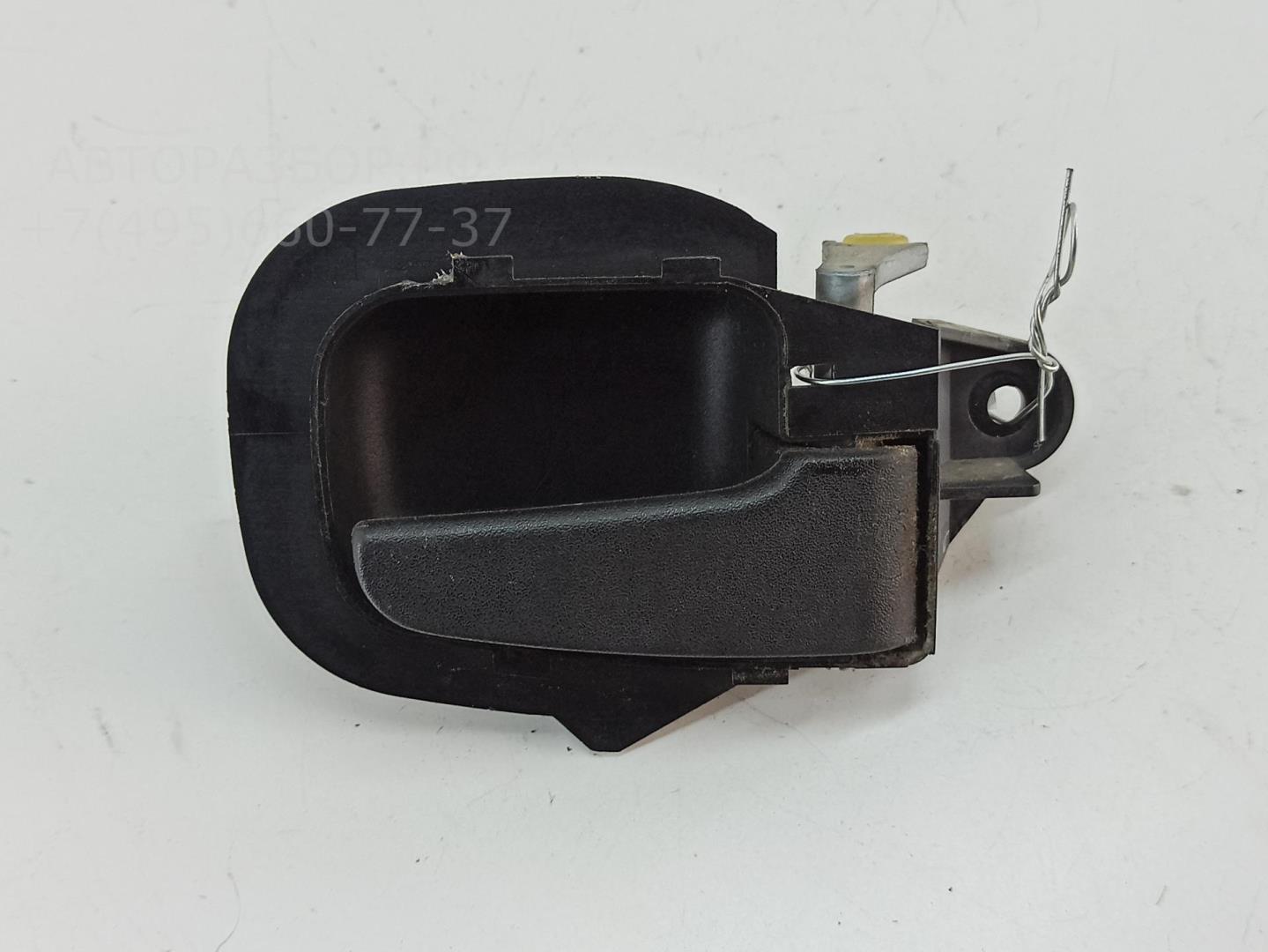 Ручка двери передней внутренняя правая