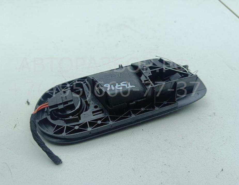 Ручка двери задней внутренняя левая