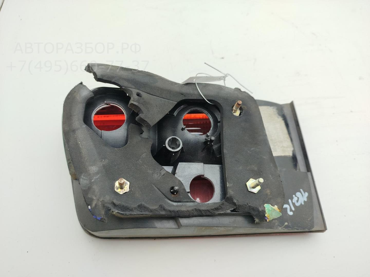 Фонарь задний внутренний правый