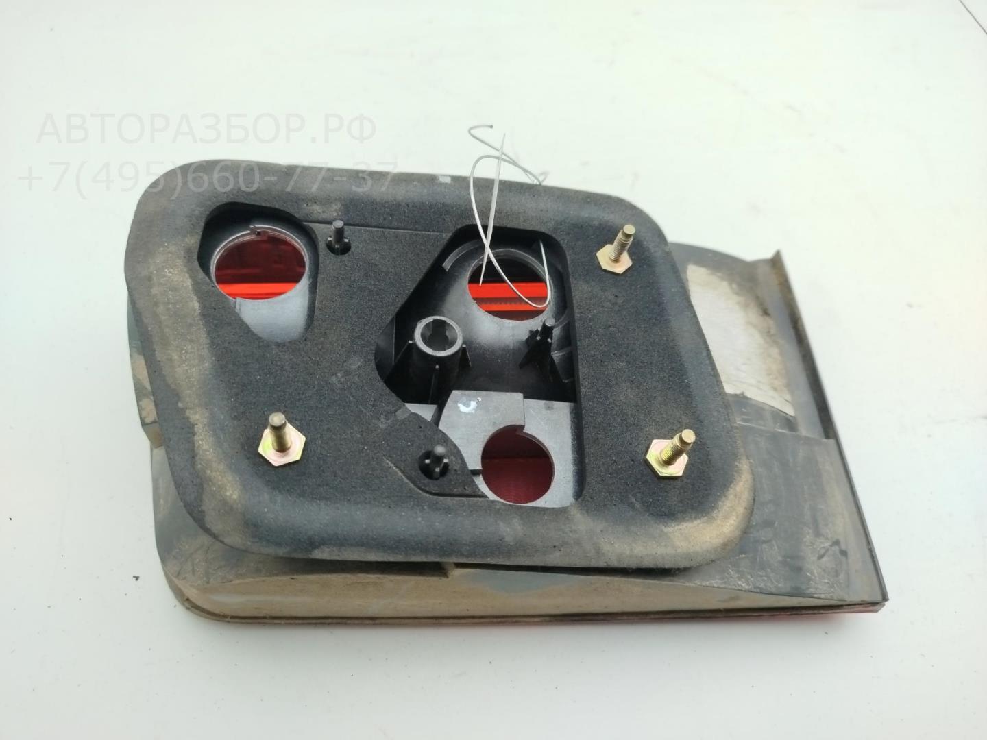 Фонарь задний внутренний правый