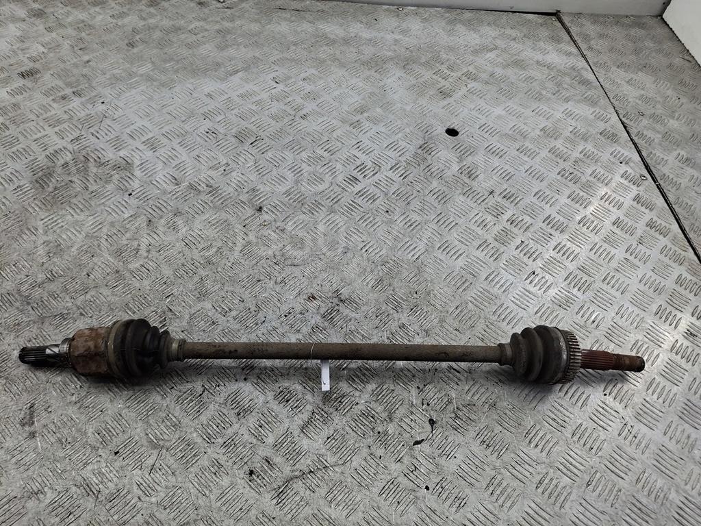 Полуось задняя