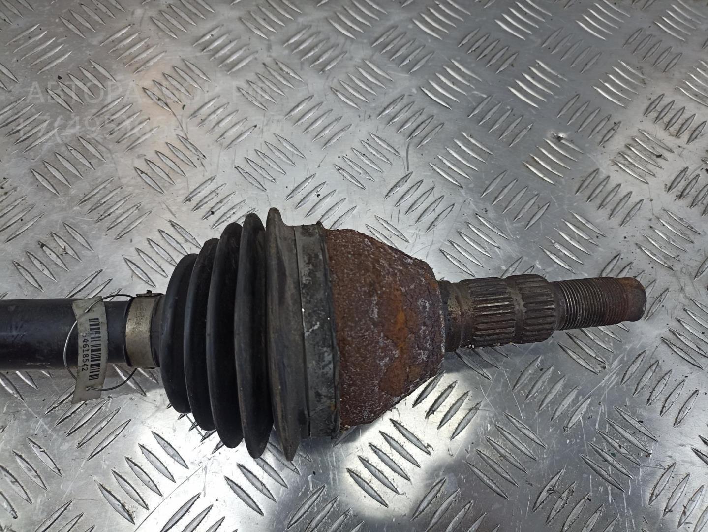 Полуось передняя левая