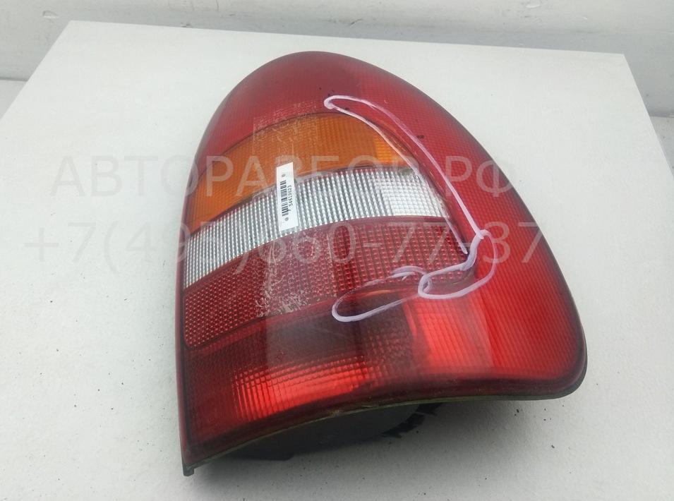 Фонарь задний правый