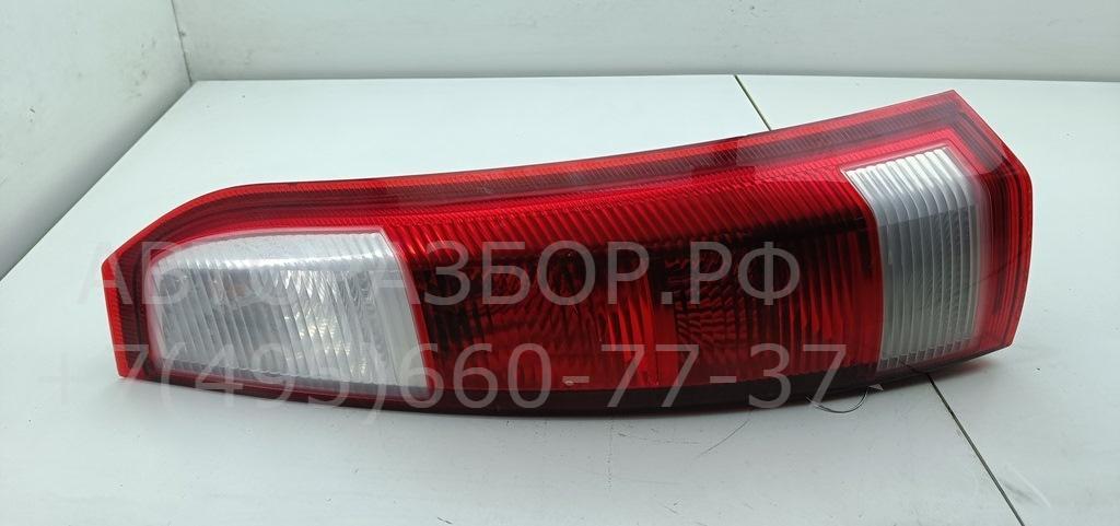 Фонарь задний правый