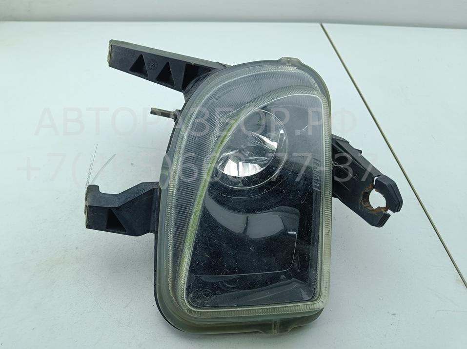 Фара противотуманная правая