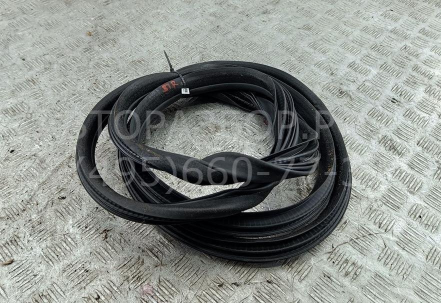 Уплотнитель двери