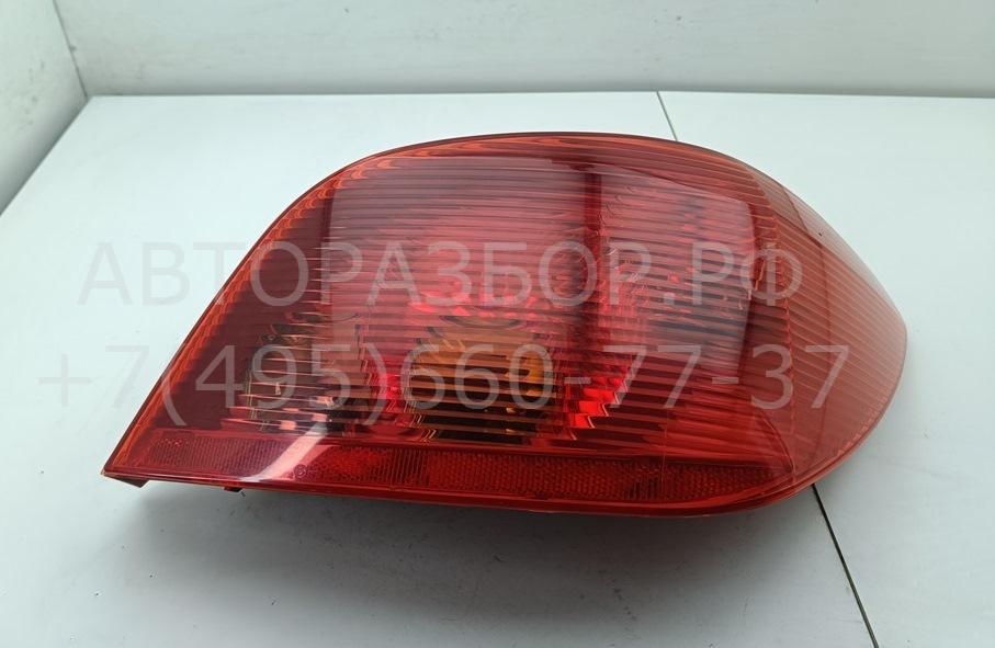 Фонарь задний правый
