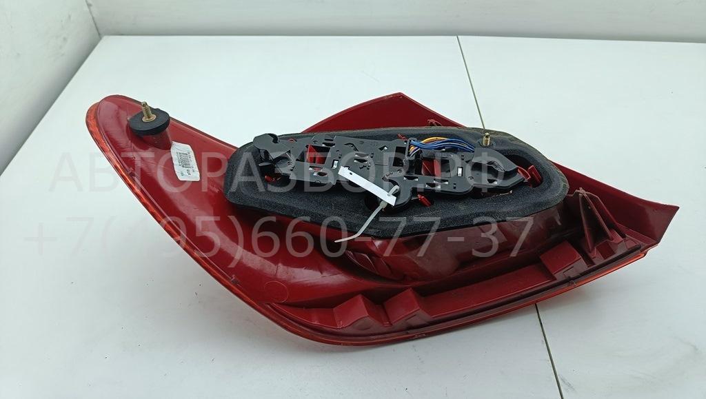 Фонарь задний правый