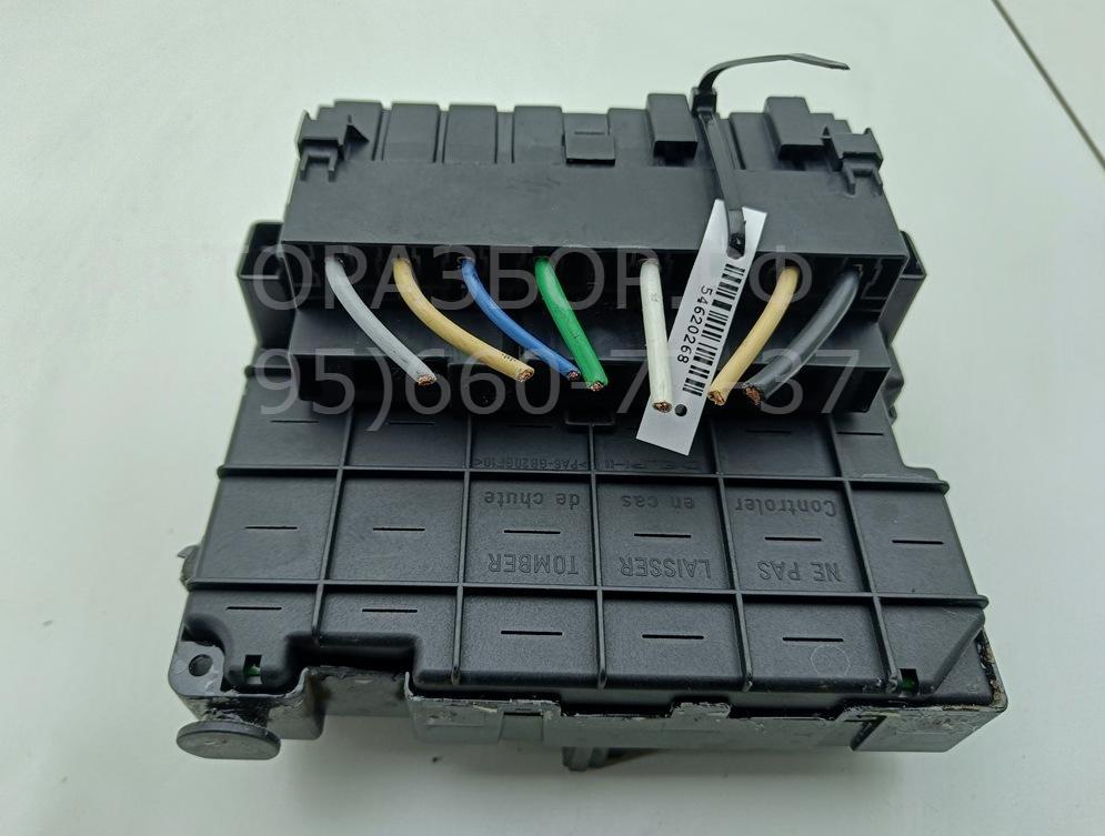 Блок предохранителей