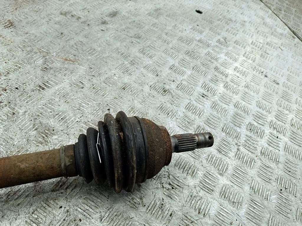 Полуось передняя левая