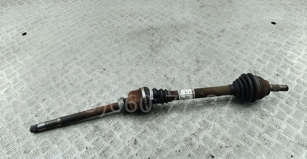 Полуось передняя правая