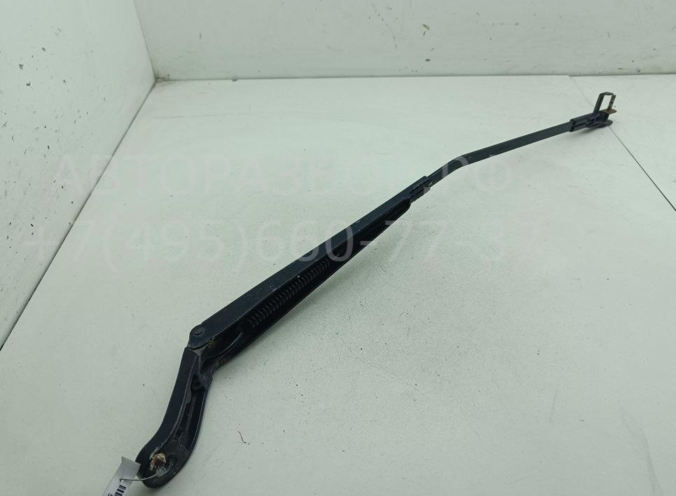 Поводок стеклоочистителя передний левый