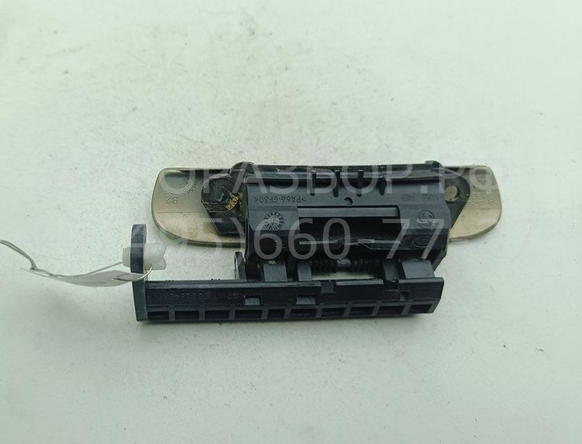 Ручка двери передней наружная правая