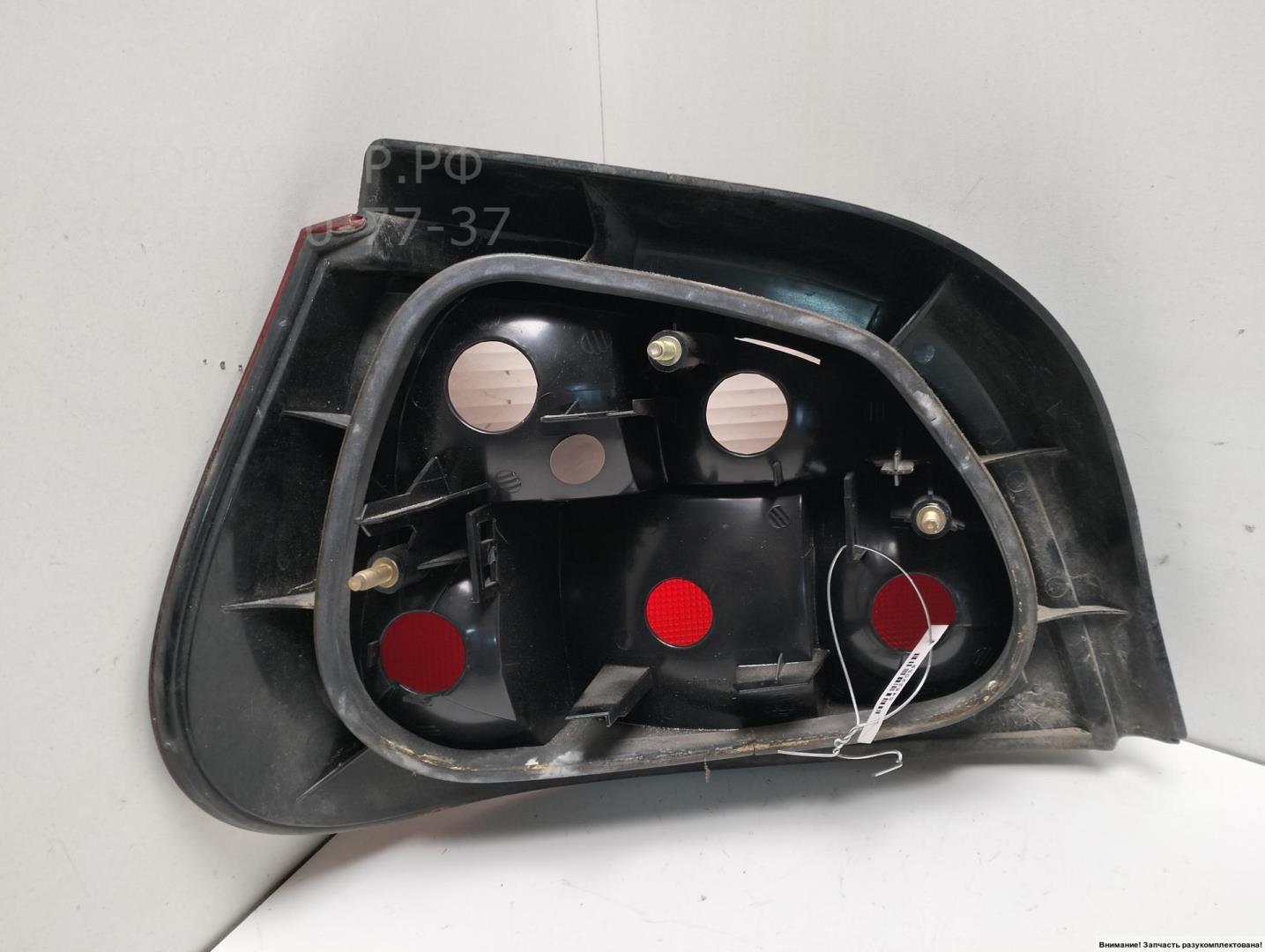Фонарь задний правый