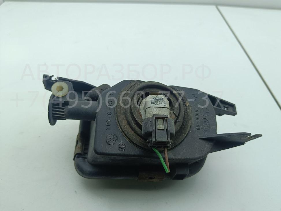 Фара противотуманная правая