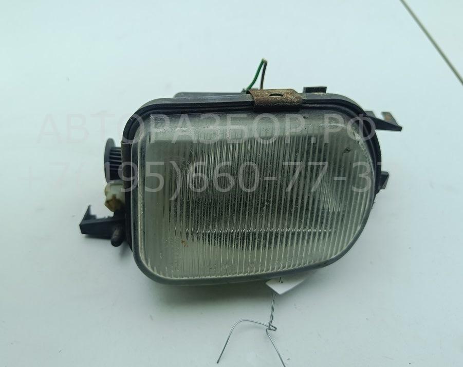 Фара противотуманная правая