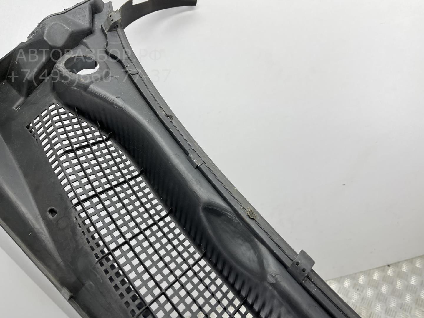 Решетка стеклоочистителей (Жабо)