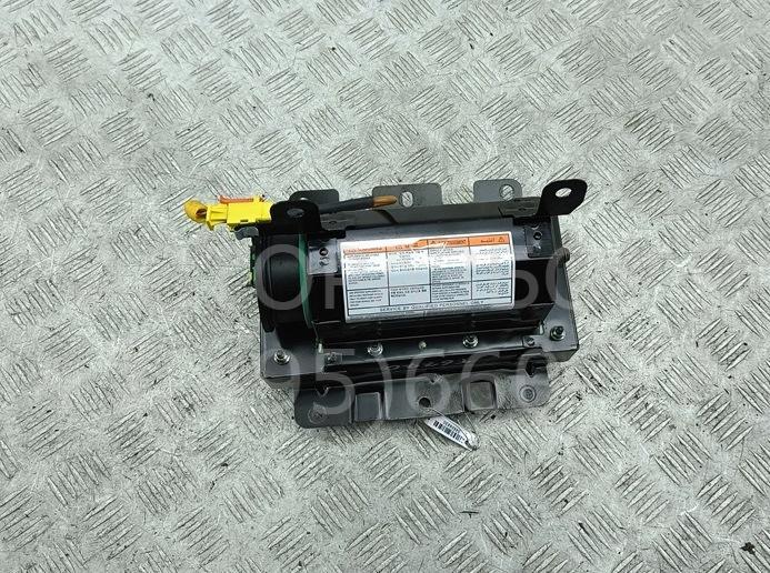 Подушка безопасности пассажирская (в торпедо)