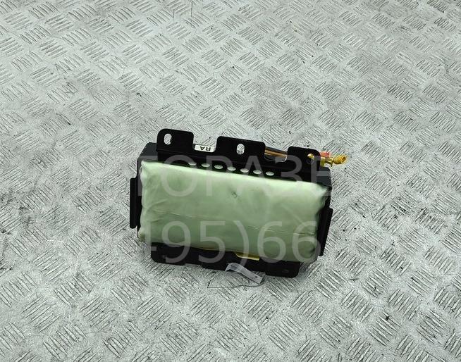 Подушка безопасности пассажирская (в торпедо)