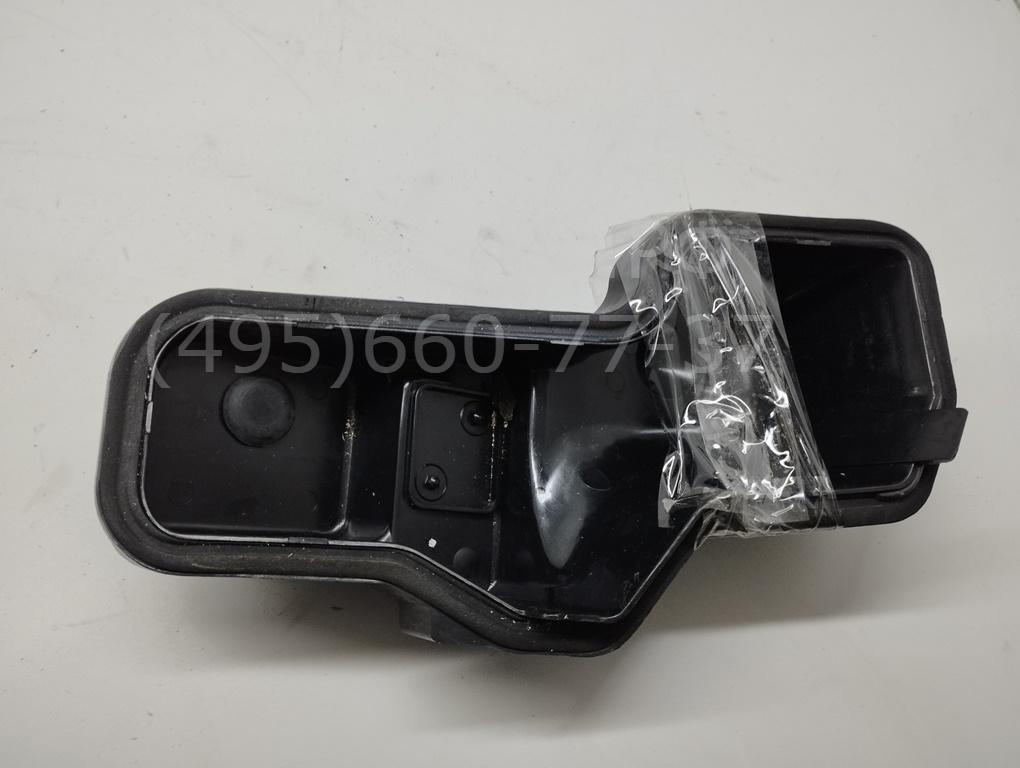 Крышка фары левой