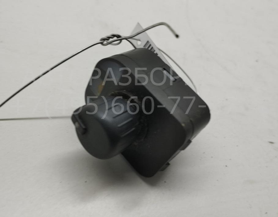 Кнопка регулировки зеркала