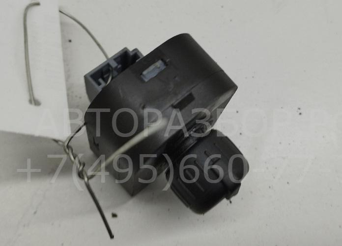 Кнопка регулировки зеркала