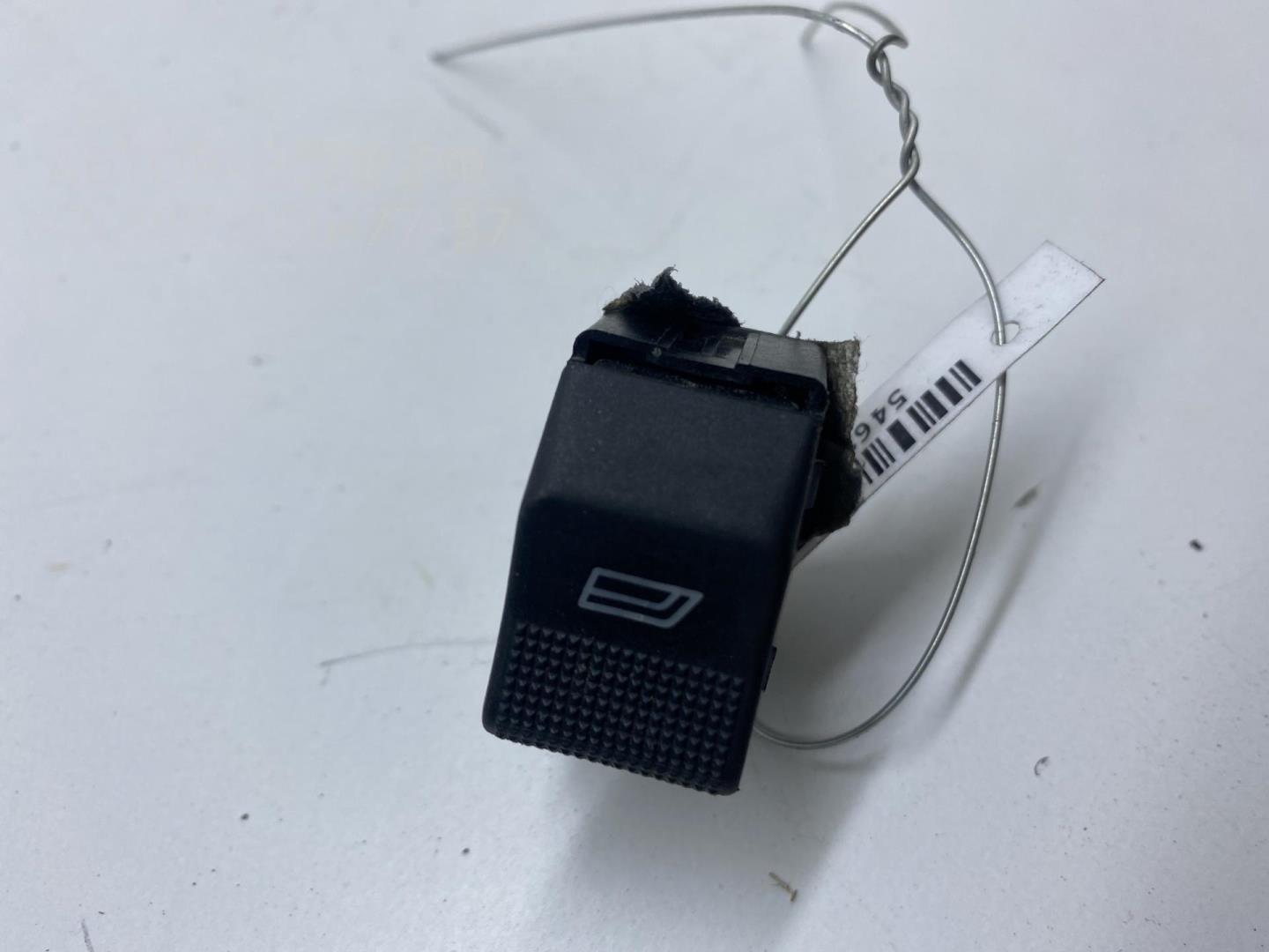 Кнопка стеклоподъемника