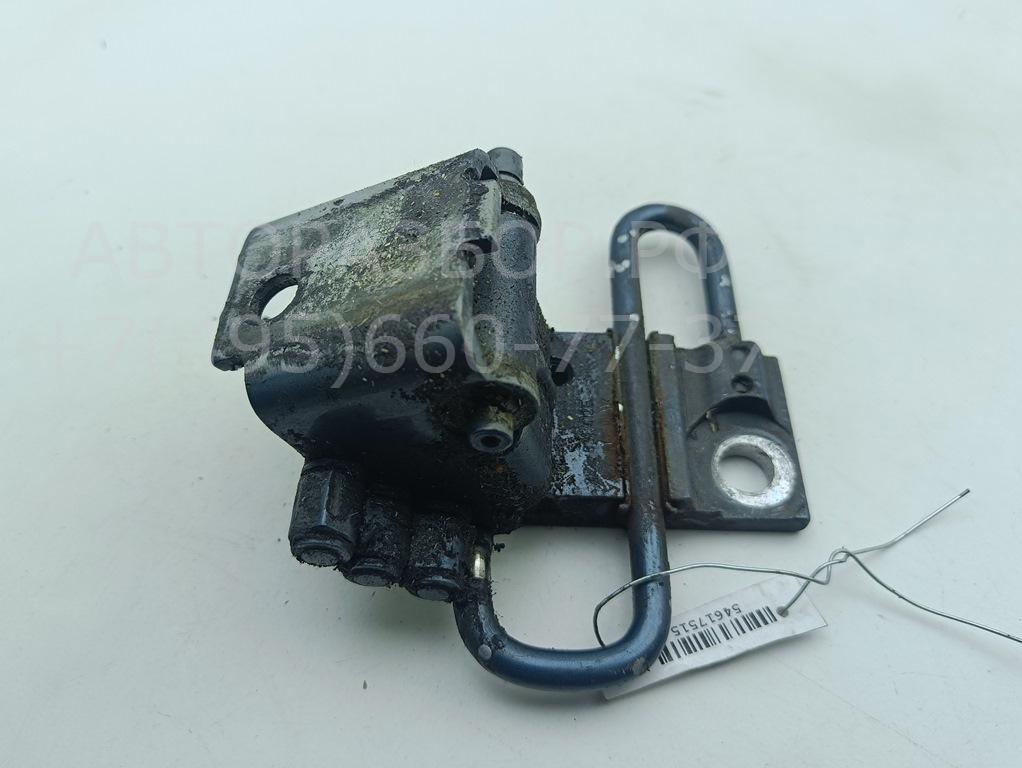 Петля двери