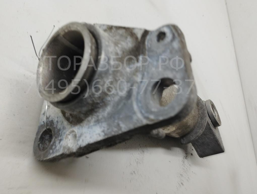 Кронштейн переднего бампера