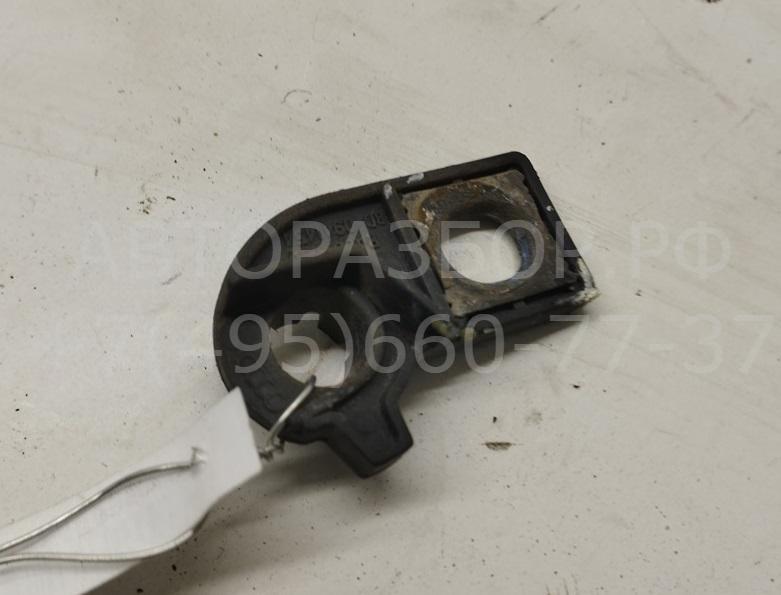 Кронштейн фар правый