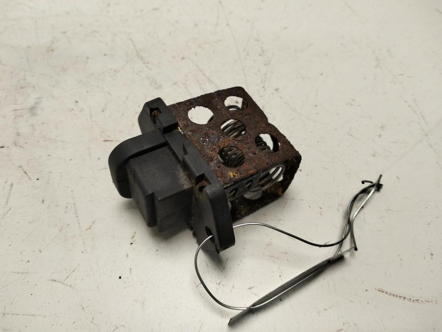 Реле вентилятора радиатора