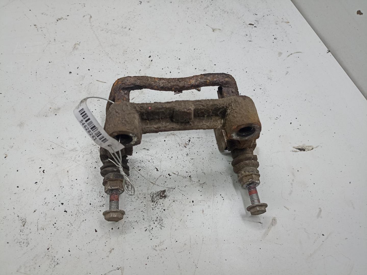 Скоба суппорта заднего