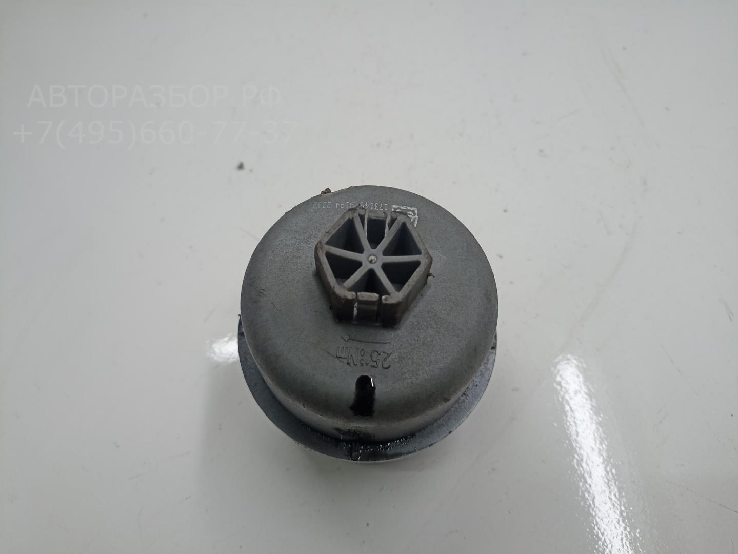 Крышка масляного фильтра