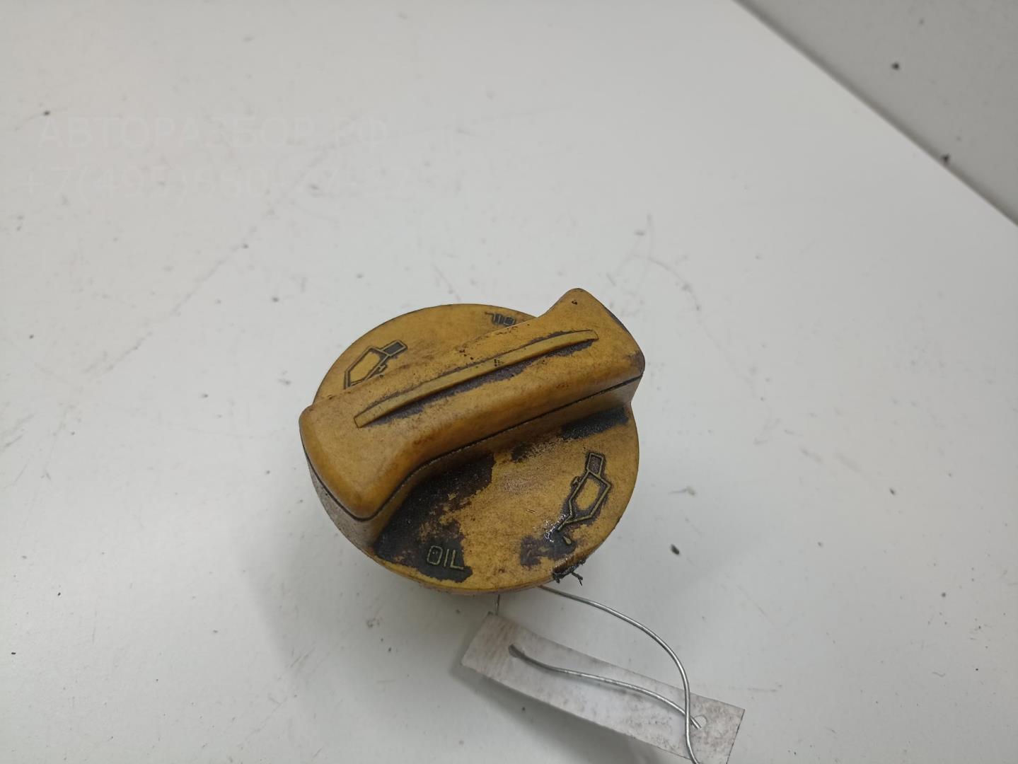 Крышка маслозаливной горловины